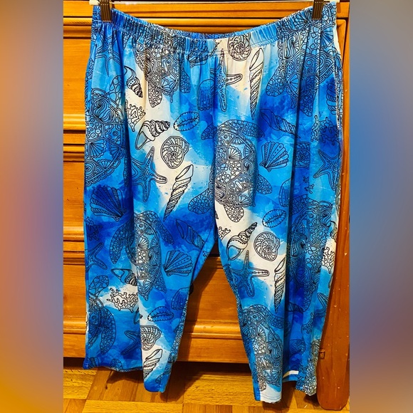 Shirley & Stone Boutique Sleeveless Capri PJ Set - Picture 8 of 12